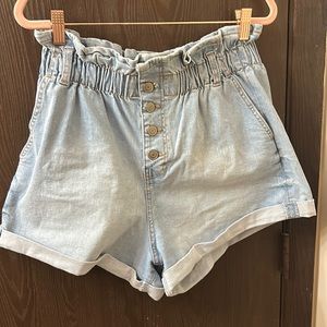 Button fly paper bag mom shorts